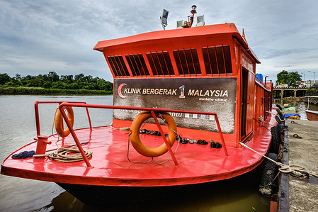 The 1Malaysia Mobile Clinic on Baram River started its service in March 2011. The mobile clinic provides health services free of charge to rural communities who are unable to access health facilities.