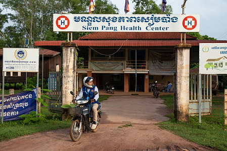 Chan Sophal leaves the health center for an outreach work. Sophal is a WHO field staff for malaria elimination who works on the ground serving vulnerable and hard-to-reach communities. Who’s WHO video series tells the story of WHO workforce and the work they do to promote health, keep the world safe, and serve the vulnerable. In an elimination setting like Cambodia, communities must travel long distances to the nearest centre to access malaria services. The immense dedication of health workers are essential for eliminating malaria in the Greater Mekong subregion by 2030.    Watch https://www.who.int/westernpacific/news-room/multimedia/overview/item/reaching-out-to-remote-communities-to-eliminate-malaria#